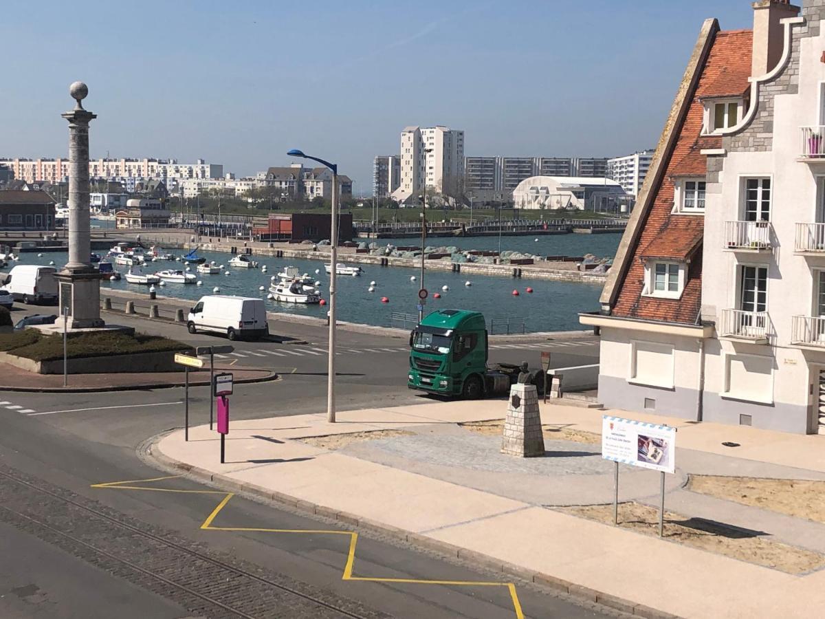 Chambres Privees Calais Ferry-Port-Place D'Armes Eksteriør billede